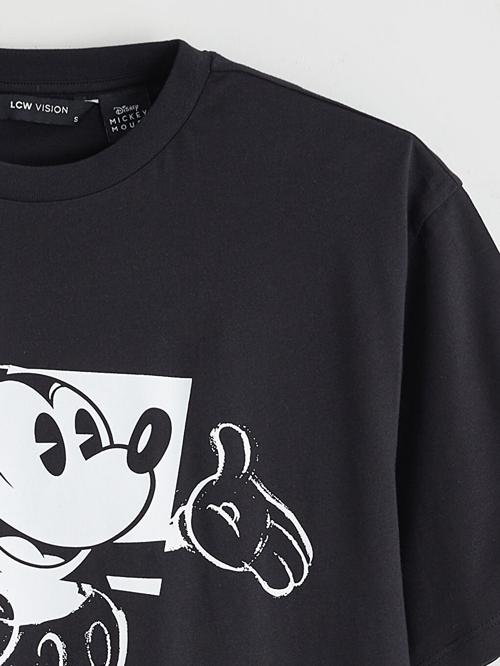 تيشيرت نسائي واسع الحجم مطبوع ميكي ماوس-5