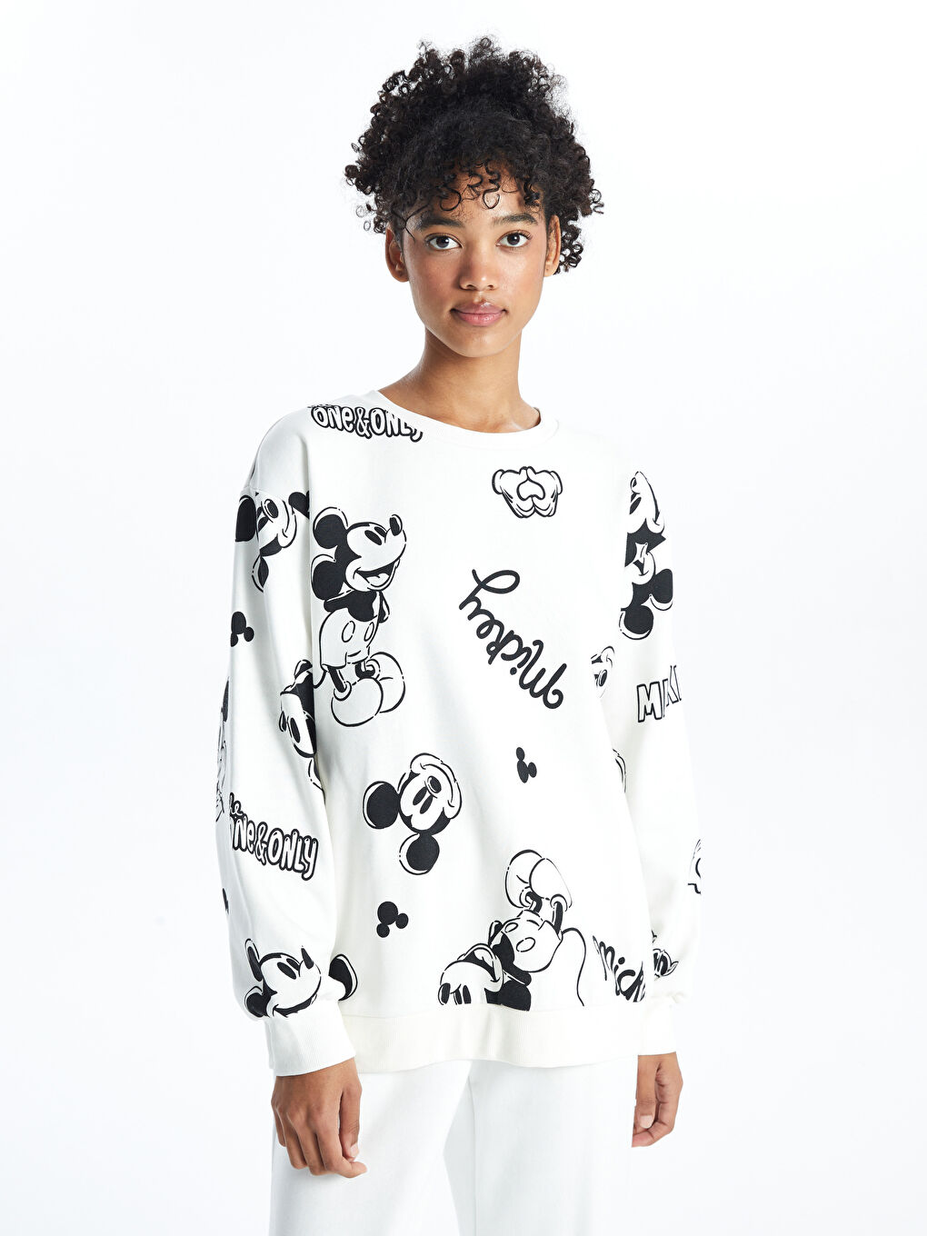 XSIDE Açık Bej Bisiklet Yaka Mickey Mouse Baskılı Kadın Kalın Sweatshirt