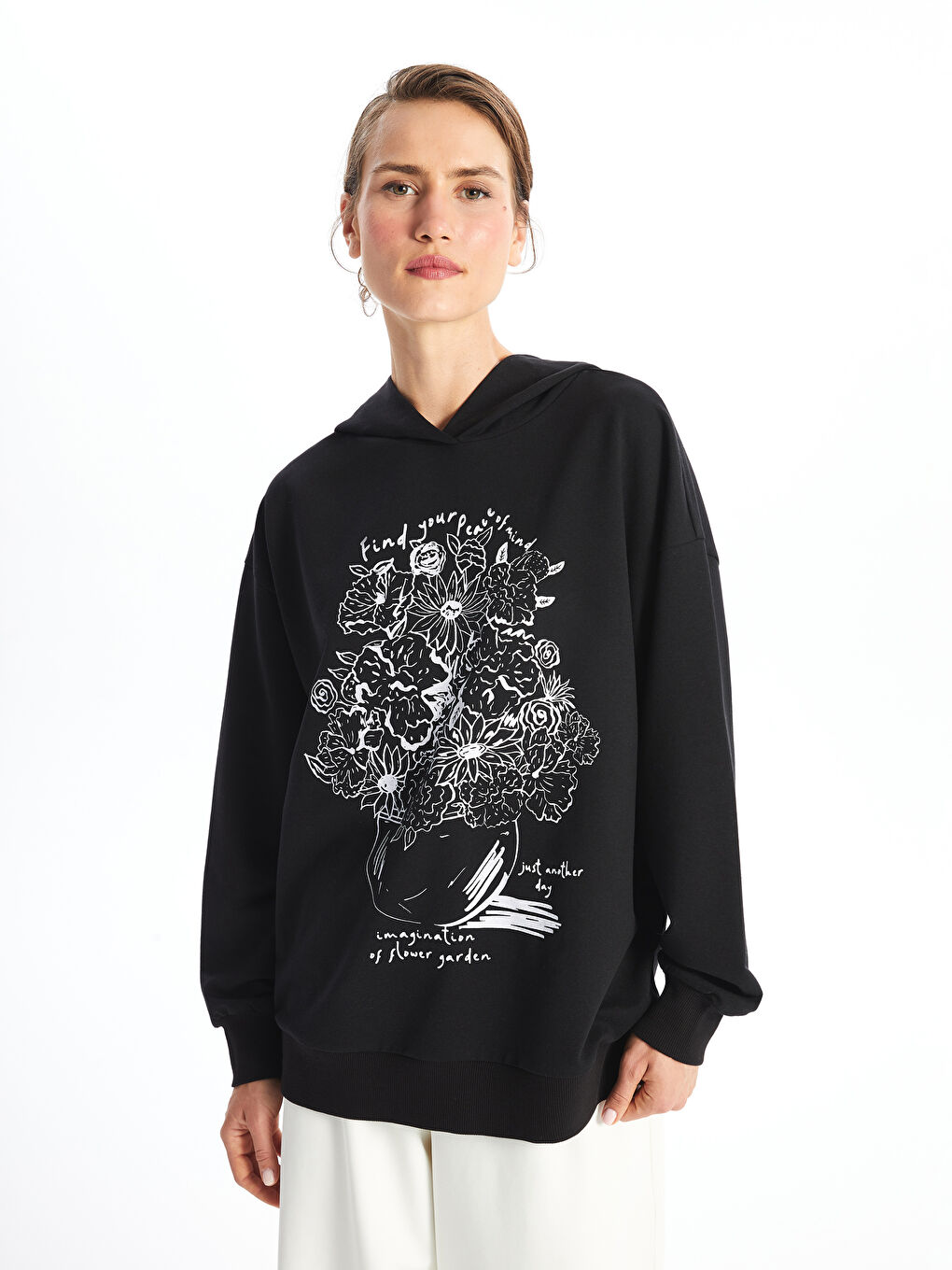 LCW ECO Siyah Baskılı Uzun Kollu Oversize Kadın Kalın Hoodie