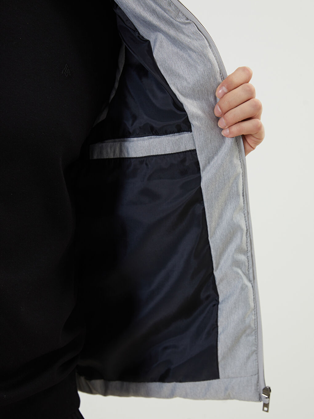 Gri Standart Kalıp Dik Yaka Erkek Şişme Yelek-3