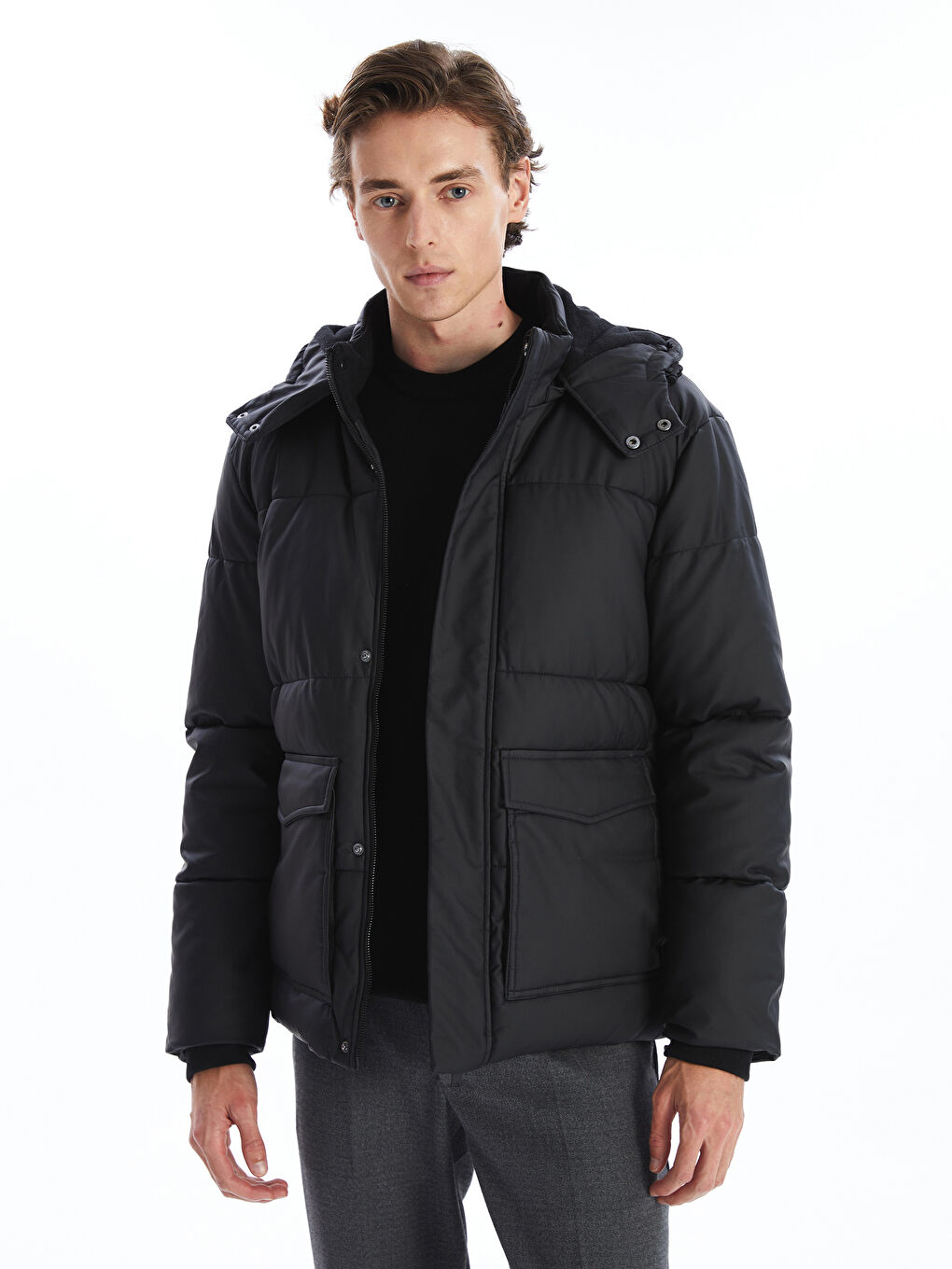 Siyah Standart Kalıp Kapüşonlu Erkek Şişme Mont