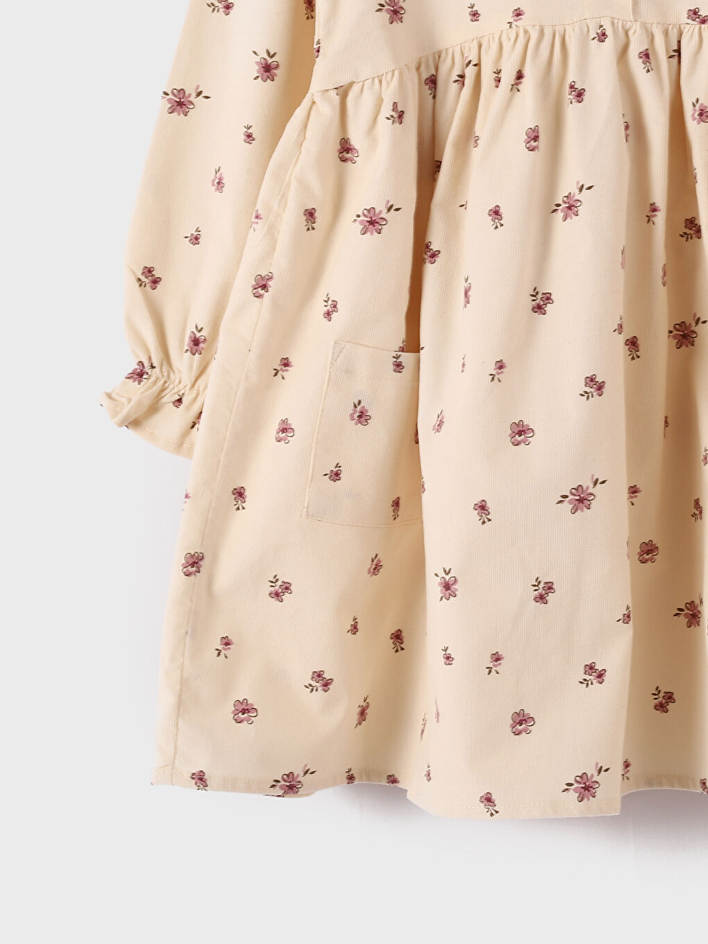 فستان للبنات بياقة بيتر بان مُزهر-1