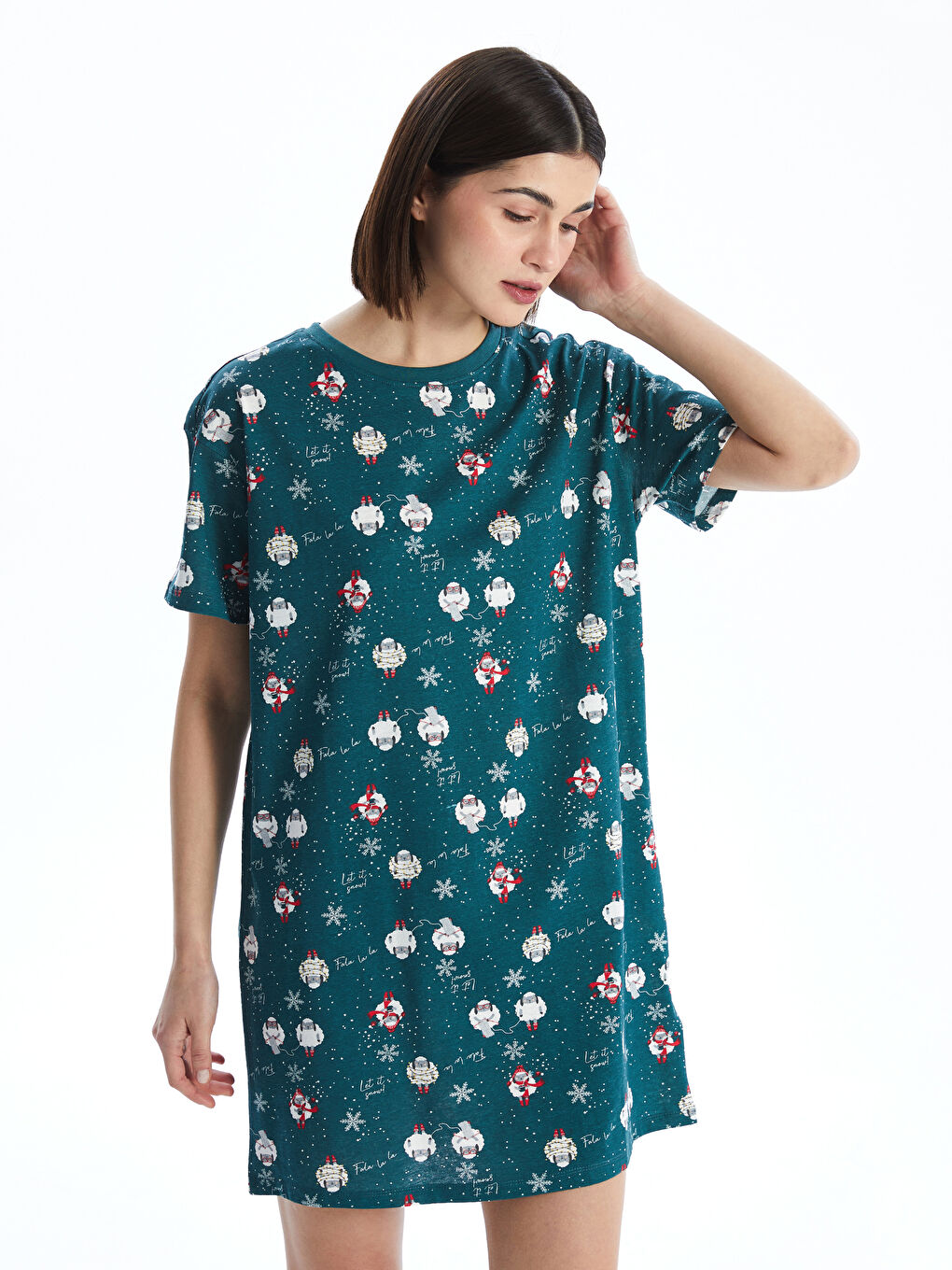 LCW DREAM Chemise de nuit à col rond à thème du Nouvel An à manches courtes pour Femmes -W4FC14Z8-LSY