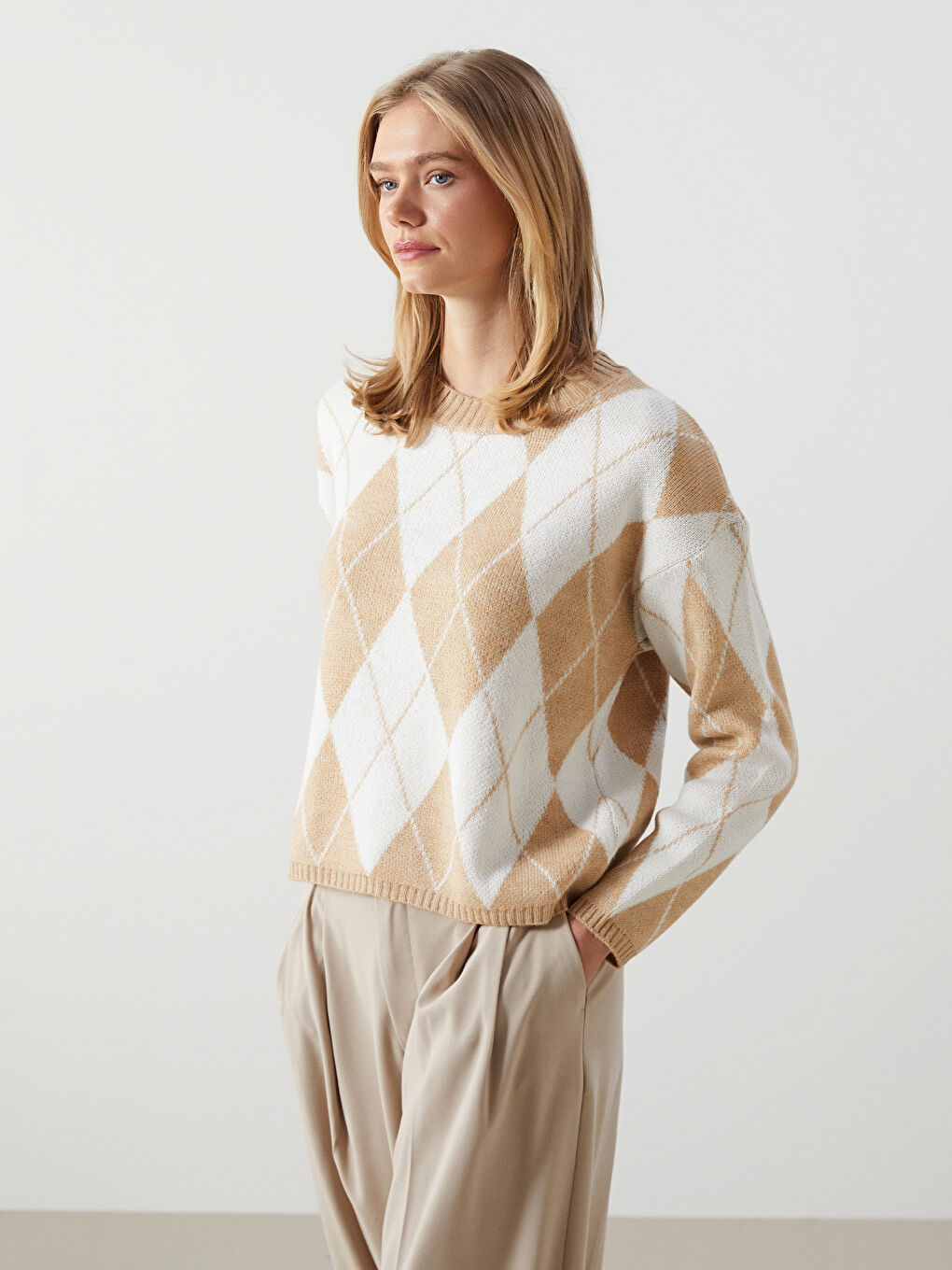 Bisiklet Yaka Baklava Desenli Kadın Triko Kazak