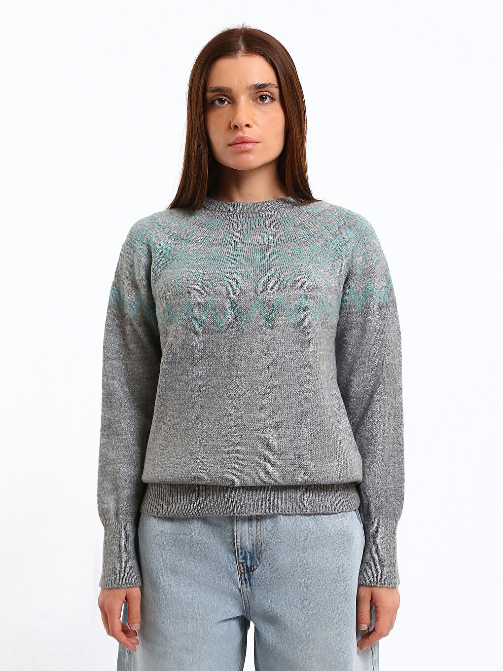 بلوفر تريكو بياقة هاي نيك للسيدات