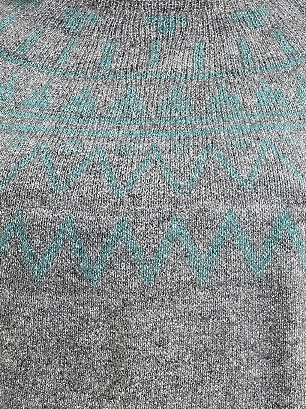 بلوفر تريكو بياقة هاي نيك للسيدات-2