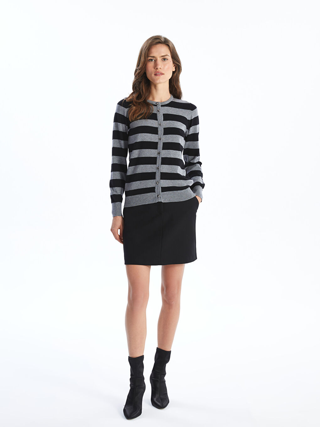 كارديجان برقبة دائرية للسيدات-1