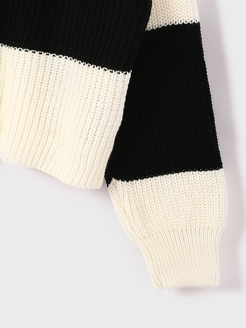 Crew Neck Color Block Women's Knitwear Sweater-2