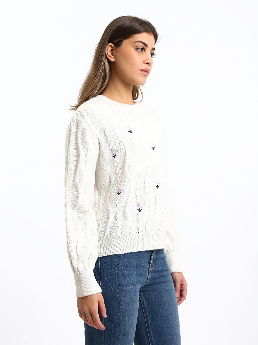 Crew Neck Embroidered Women's Knitwear Sweater-3