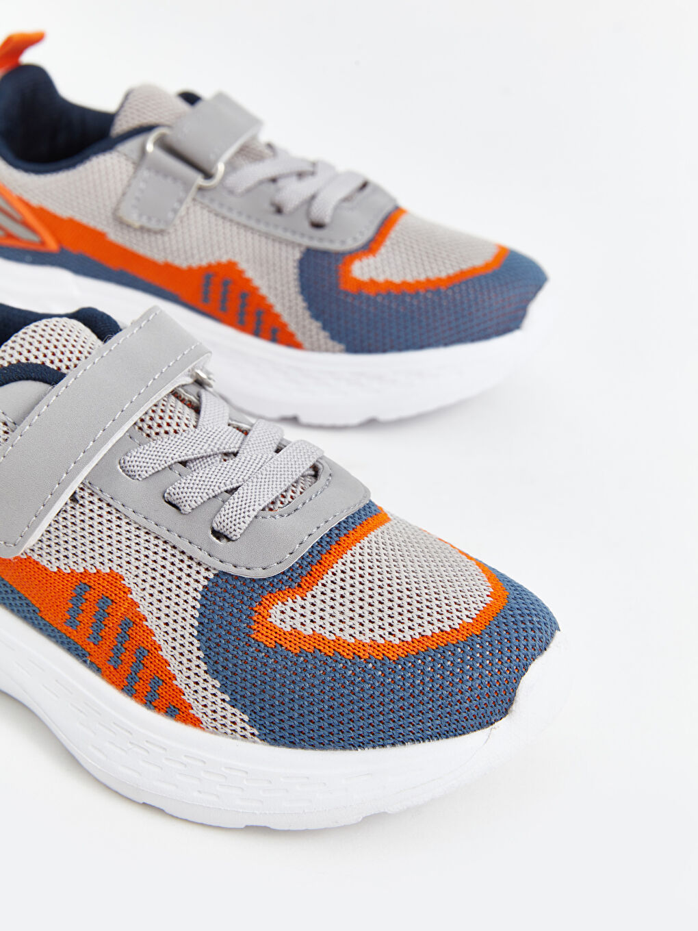 Laces & Hook-and-Loop Boys' Sneakers-2