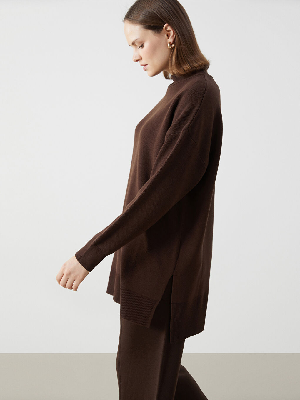 تونيك تريكو أوفراسايز سادة بياقة قمع للسيدات