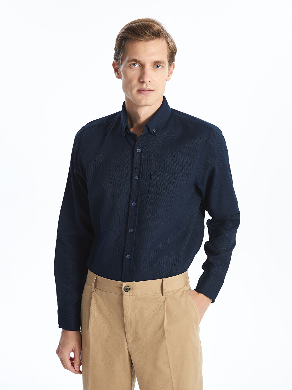 قميص رجالي كم طويل بقماش دوبي بقصة عادية