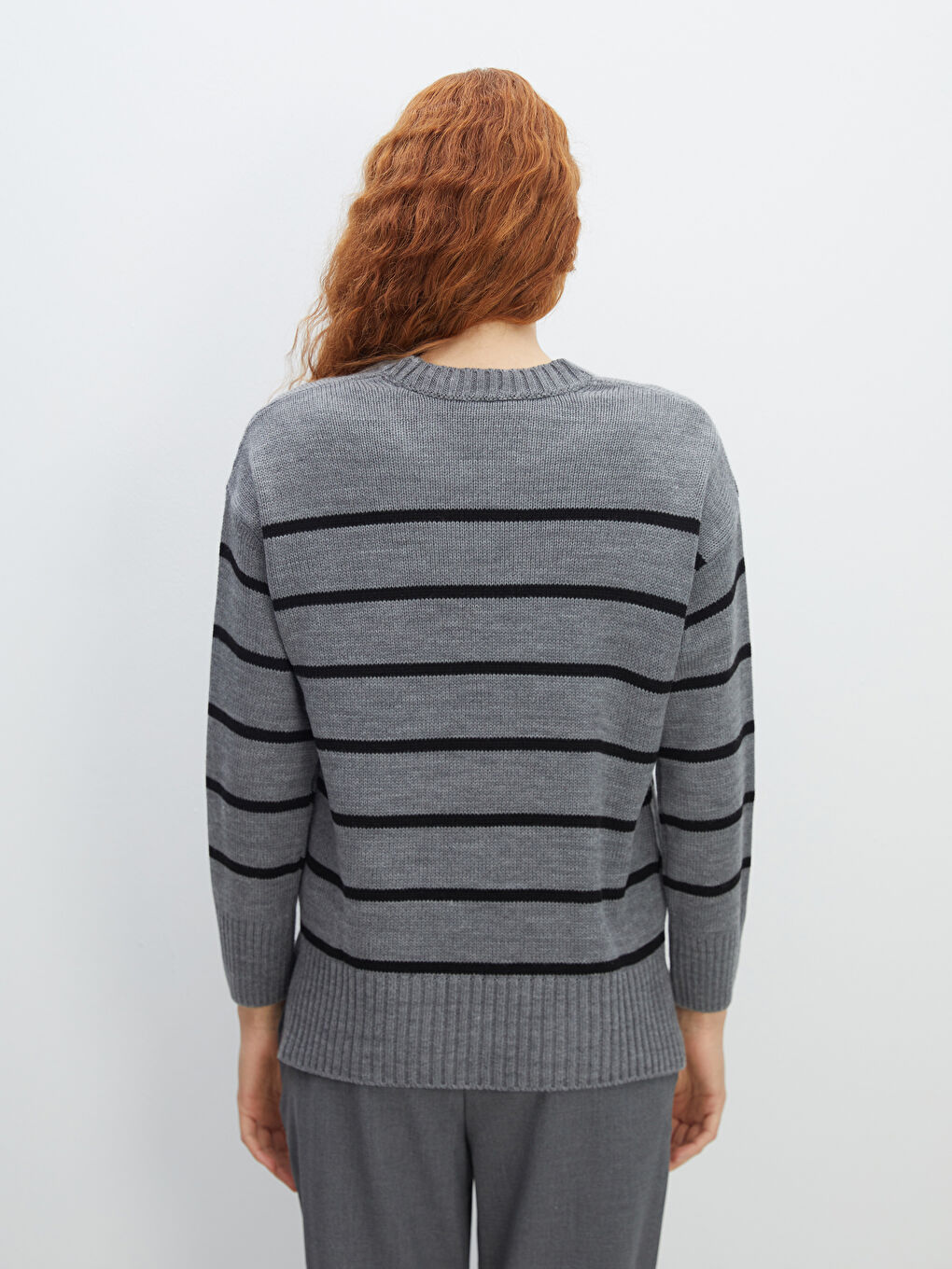 Crew Neck Striped Women's Knitwear Sweater -W4FS61Z8-LEG