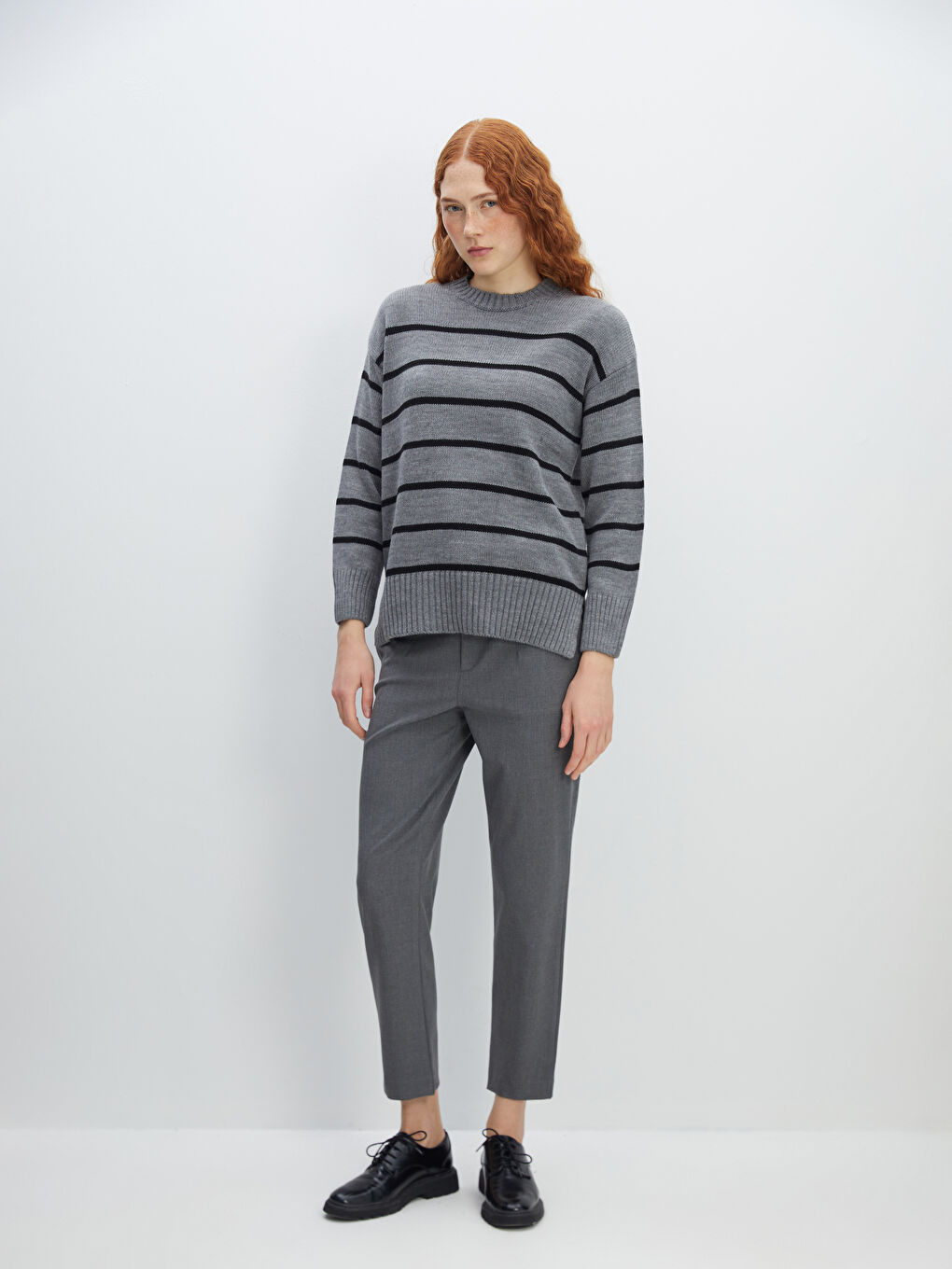 Crew Neck Striped Women's Knitwear Sweater -W4FS61Z8-LEG