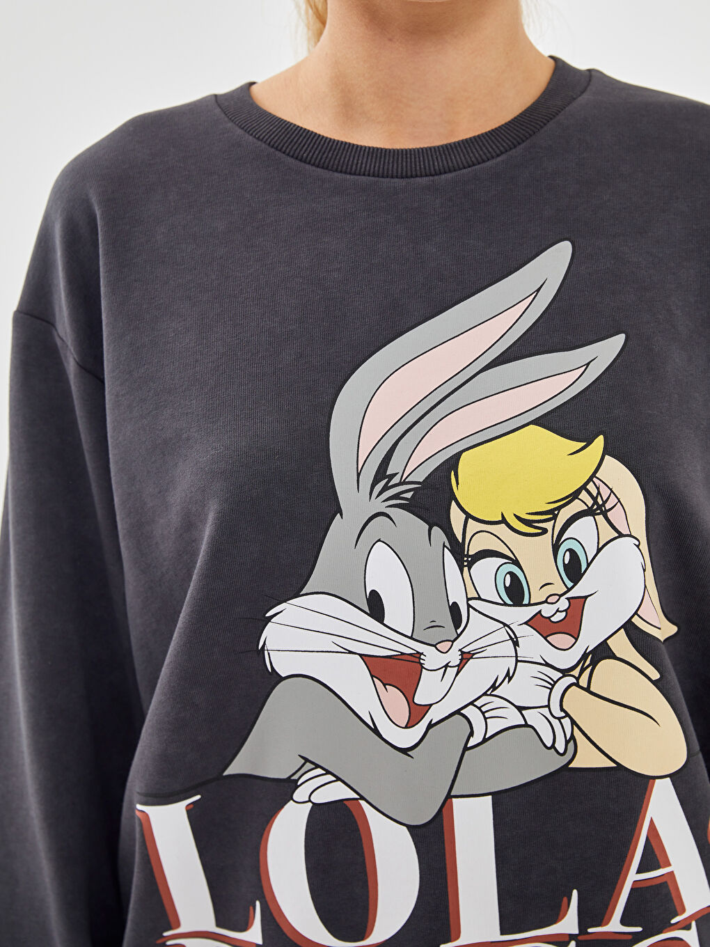 XSIDE Antrasit Bisiklet Yaka Bugs Bunny Baskılı Kadın Kalın Sweatshirt - 2