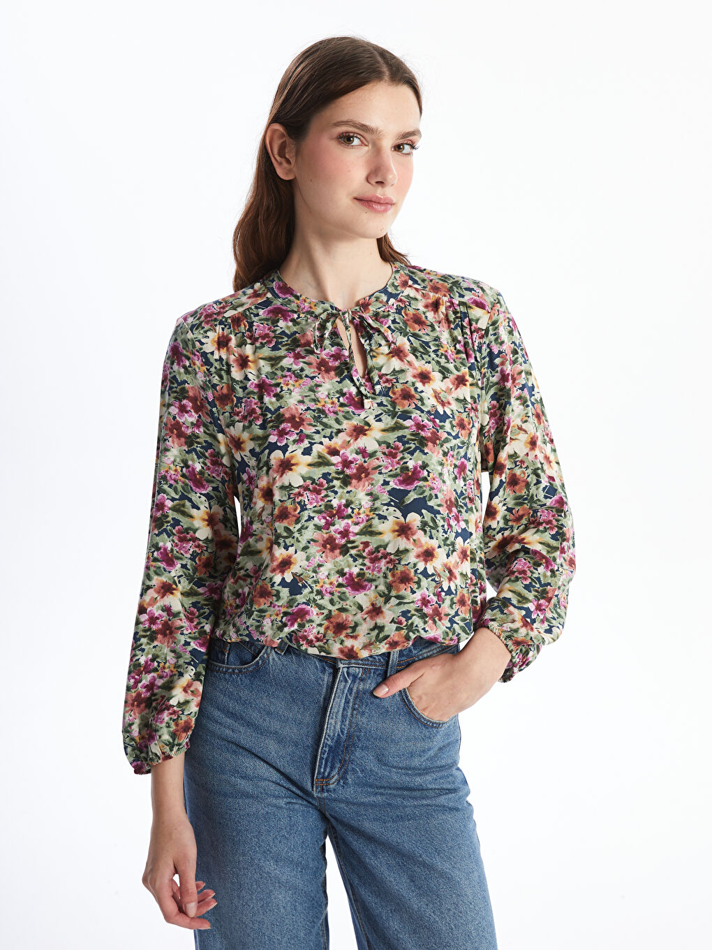 LCWAIKIKI Classic Tie Neck Floral Oversize Women's Blouse -W4FY16Z8-F9C