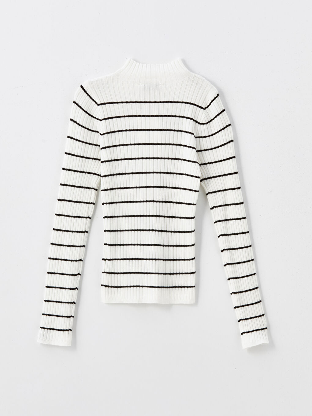 بلوفر تريكو بنص ياقة هاي نيك مزخرف للسيدات-5