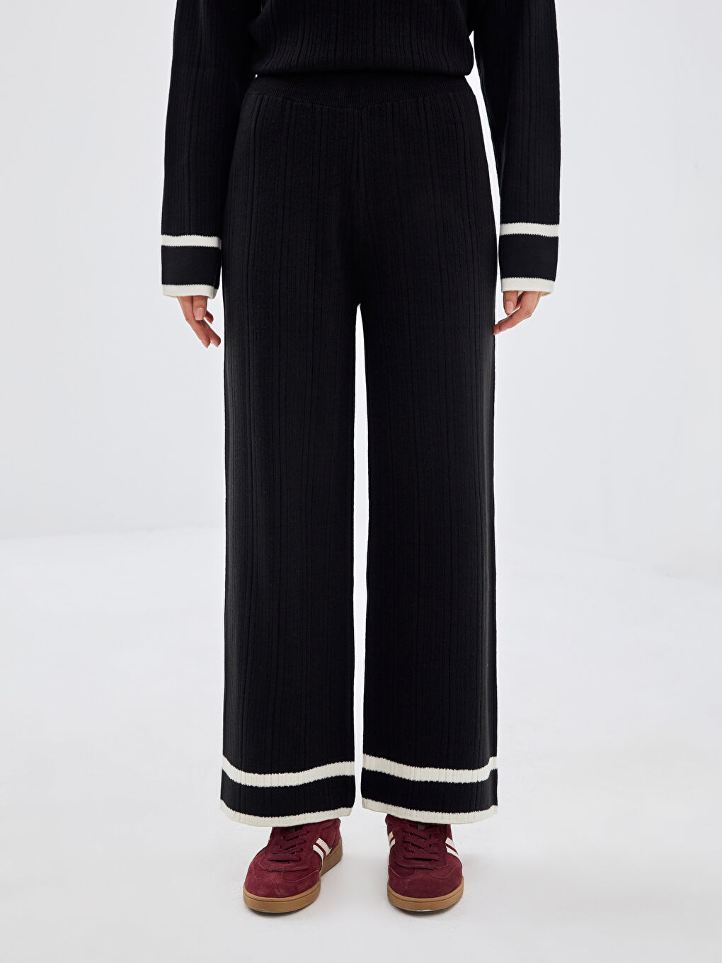 بنطلون تريكو بخصر مرن للسيدات-1