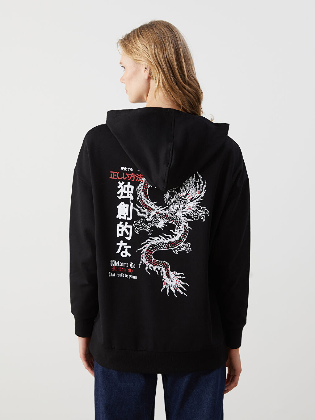 هودي سميك واسع الحجم مطبوع للسيدات-3