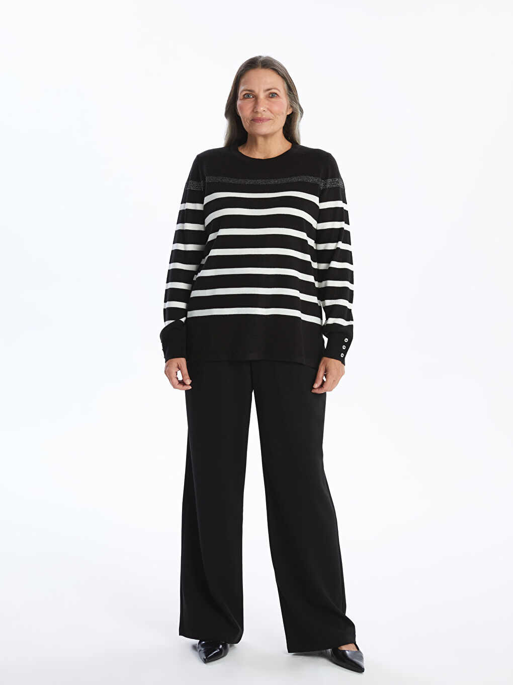 Свитер из трикотажа с круглым вырезом в полоску для женщин-1