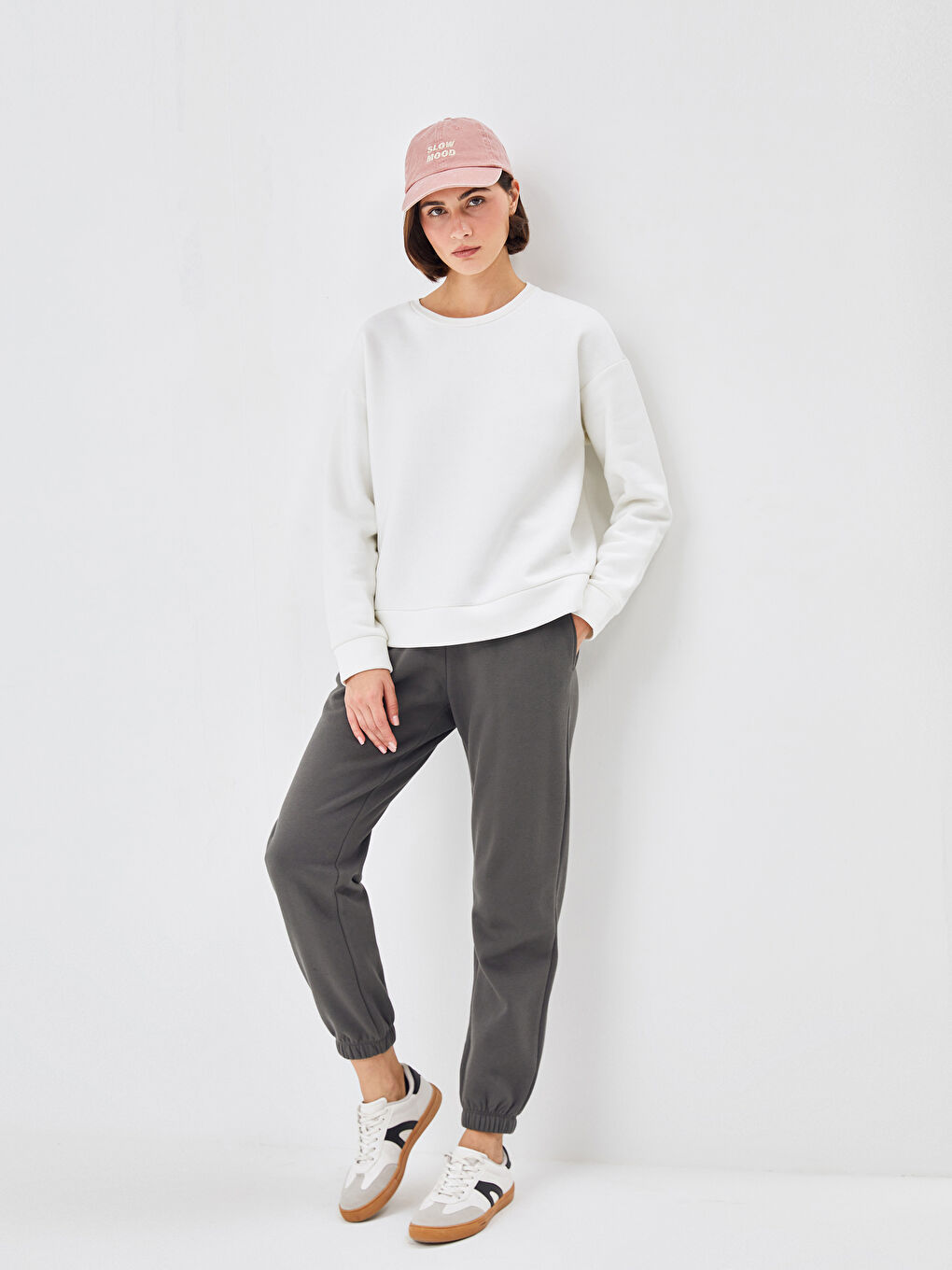 بنطلون رياضي سميك بخصر مطاطي للسيدات