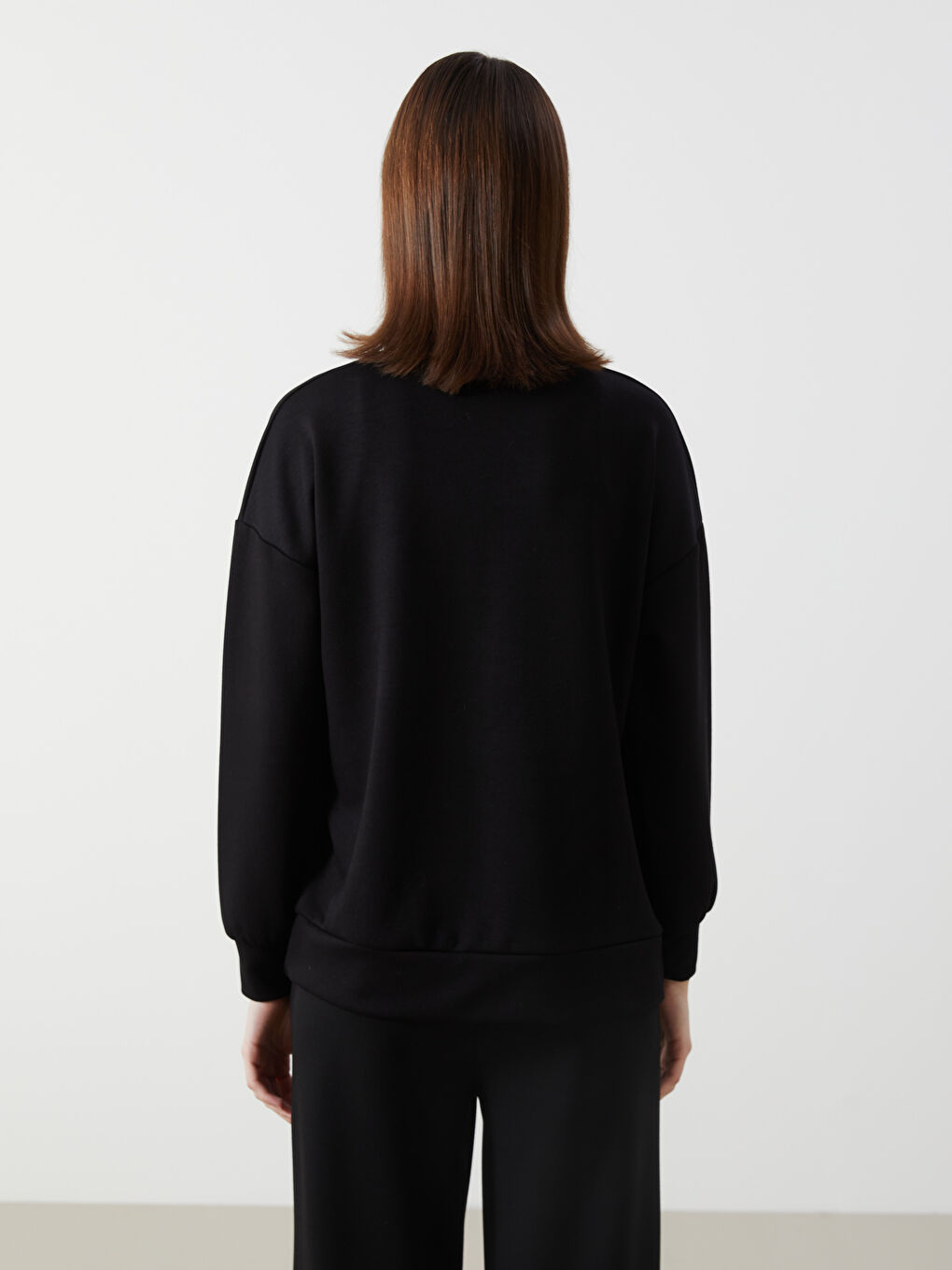 Siyah Dik Yaka Kadın Sweatshirt Tunik-3