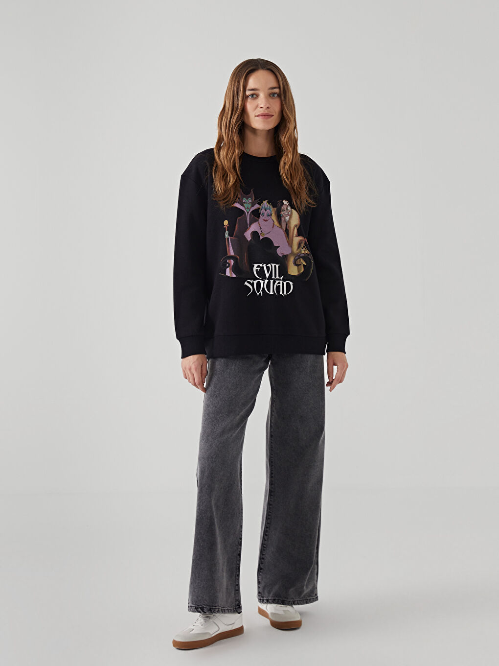 LCW Vision Crew Neck Evil Squad Printed Women's Sweatshirt -W4GH24Z8-CVL