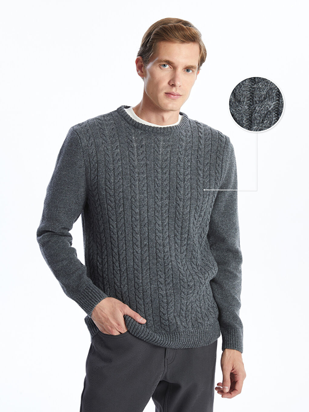 Светр чоловічий трикотажний з круглим вирізом та довгим рукавом