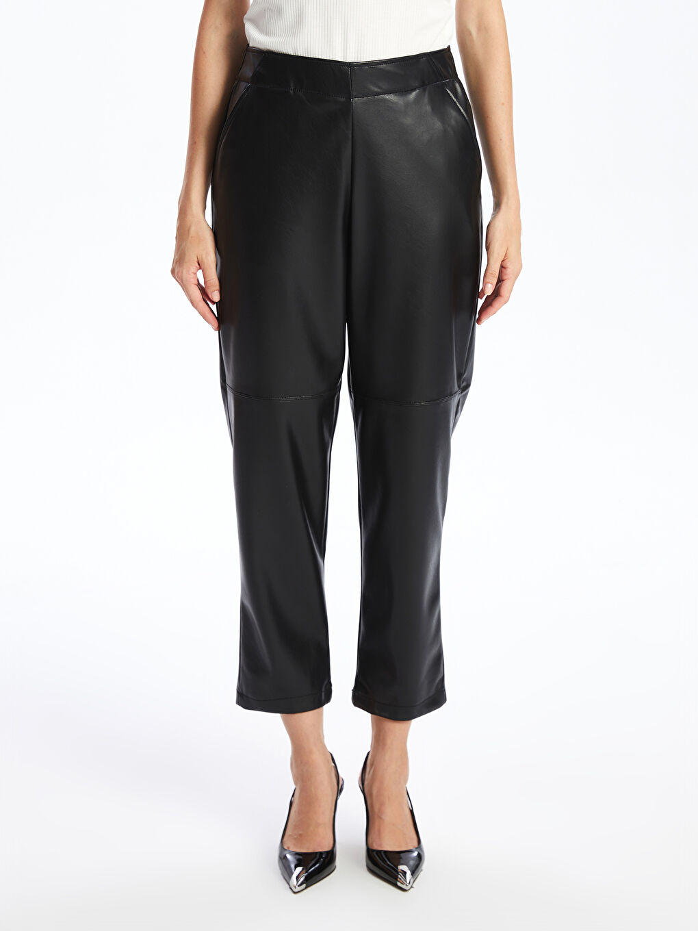 LCWAIKIKI Classic Pantalone od eko kože za Žene -W4GJ85Z8-CVL