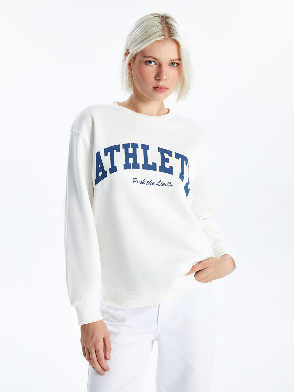 سويت شيرت سميك مطبوع برقبة دائرية للسيدات