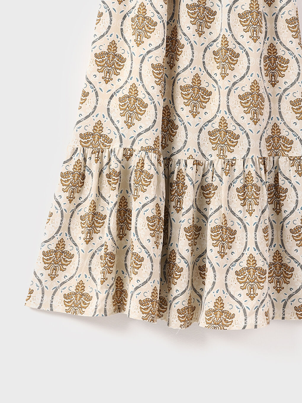 کراس یاخەی چوارگۆشە نەخشدار بۆ ژنان-3