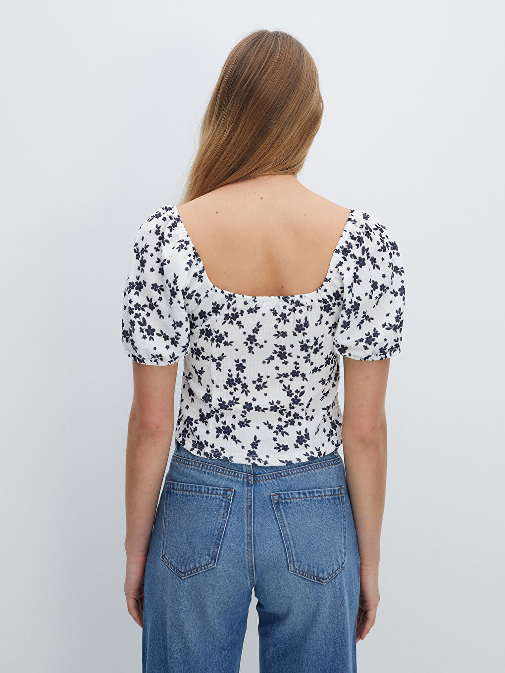Slash Neck Floral Balloon Sleeve Women's Crop Top-3