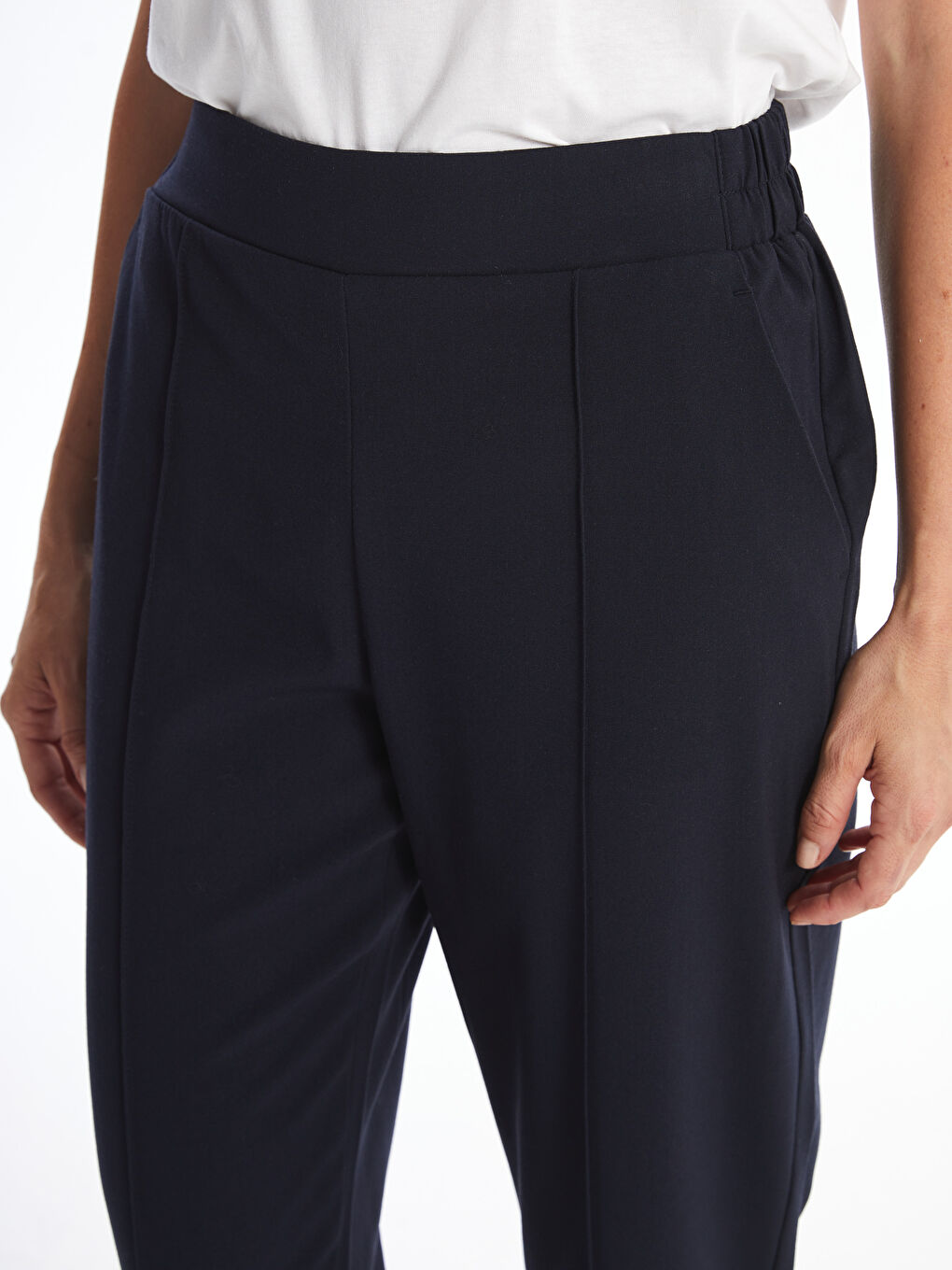 LCWAIKIKI Classic Pantalone sa elastičnim strukom za žene -W4GT01Z8-R3V