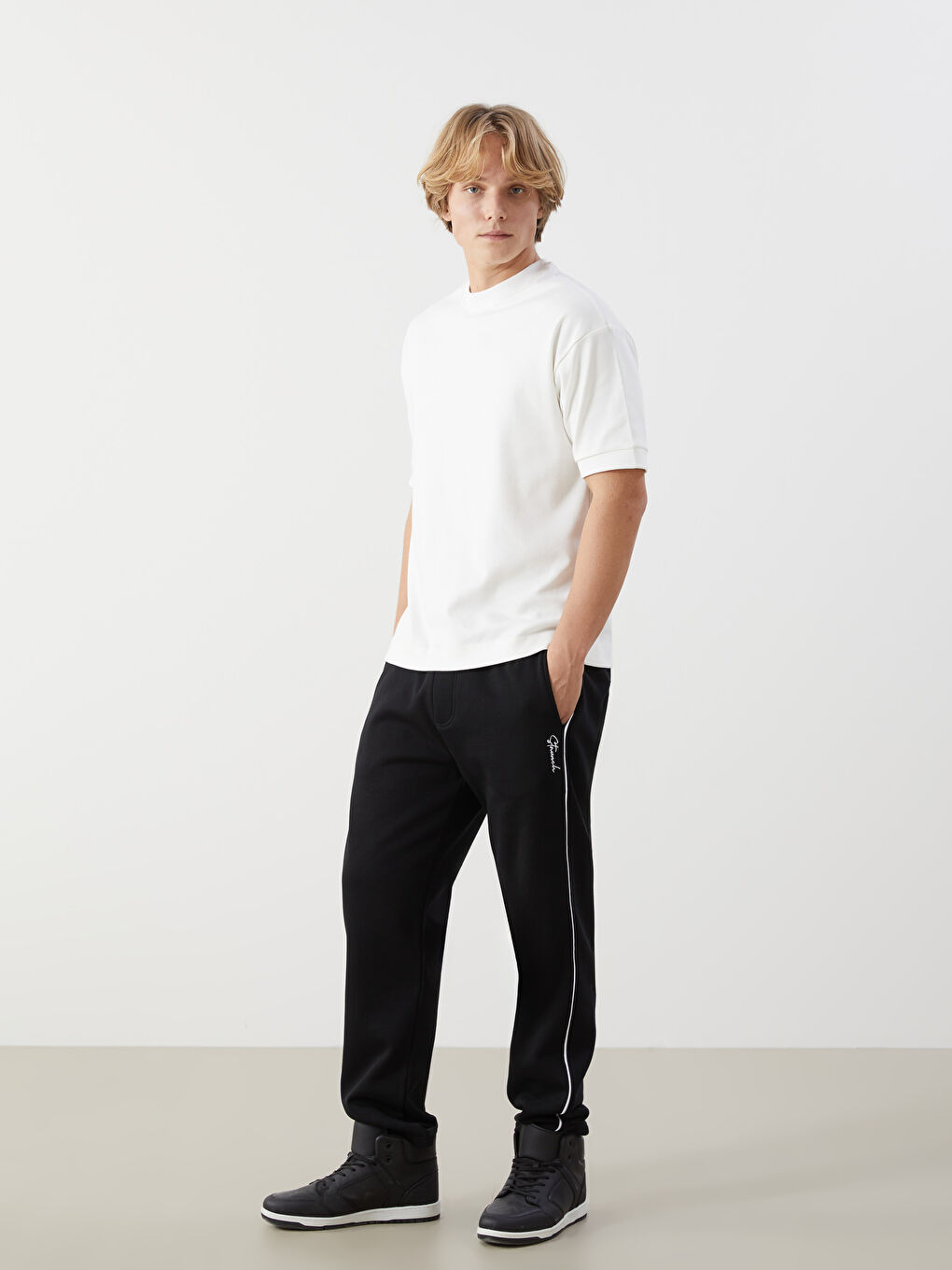 بنطلون رياضي بقصة عادية - للرجال