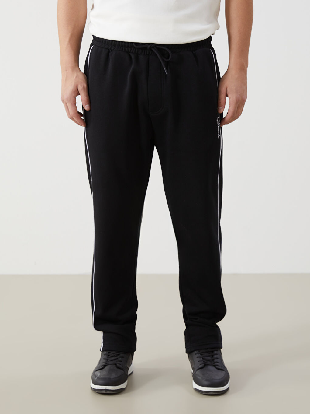 بنطلون رياضي بقصة عادية - للرجال-1