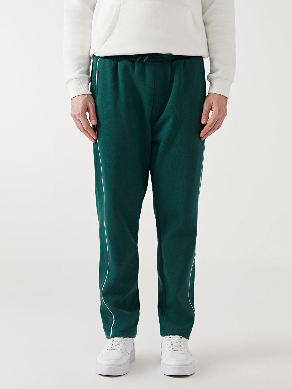 بنطلون رياضي بقصة عادية - للرجال-1