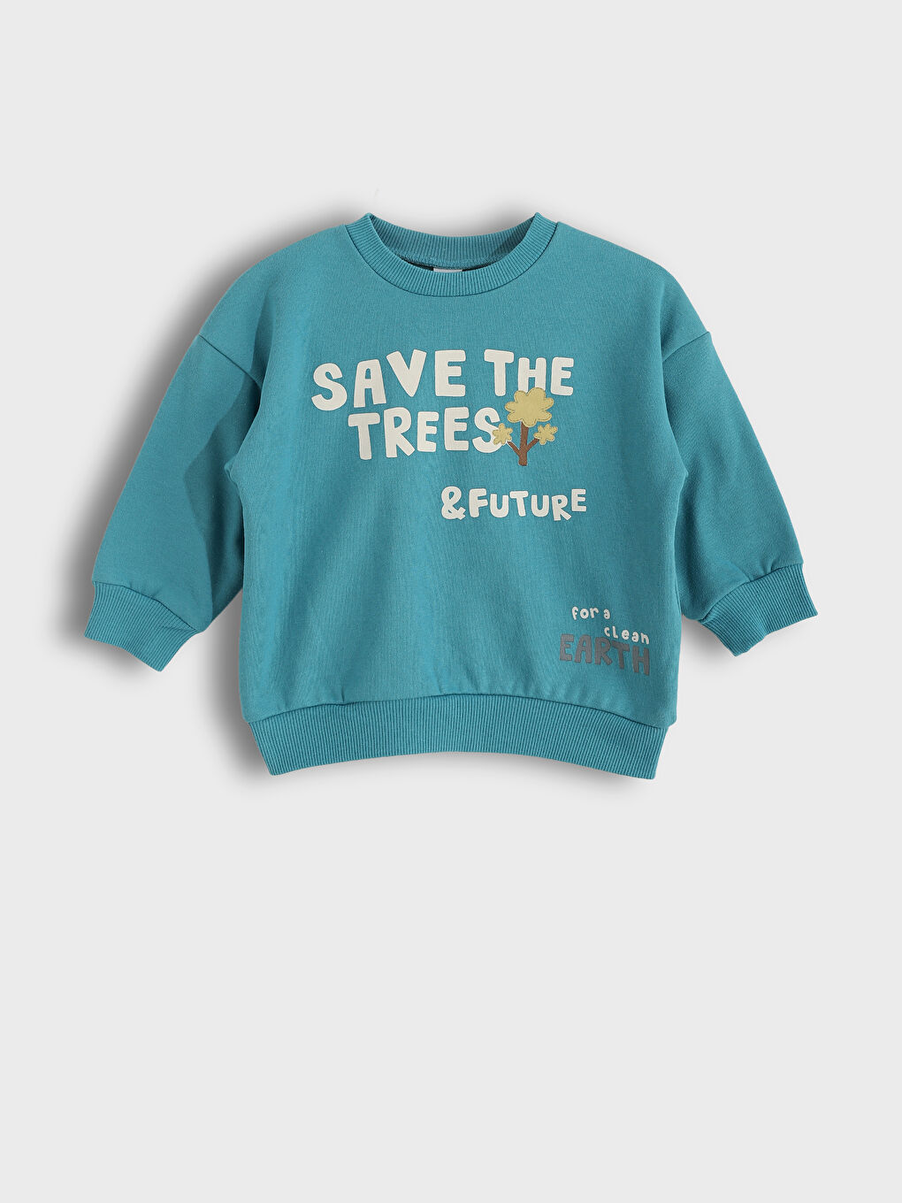 بلوزة رياضية برقبة دائرية للأولاد