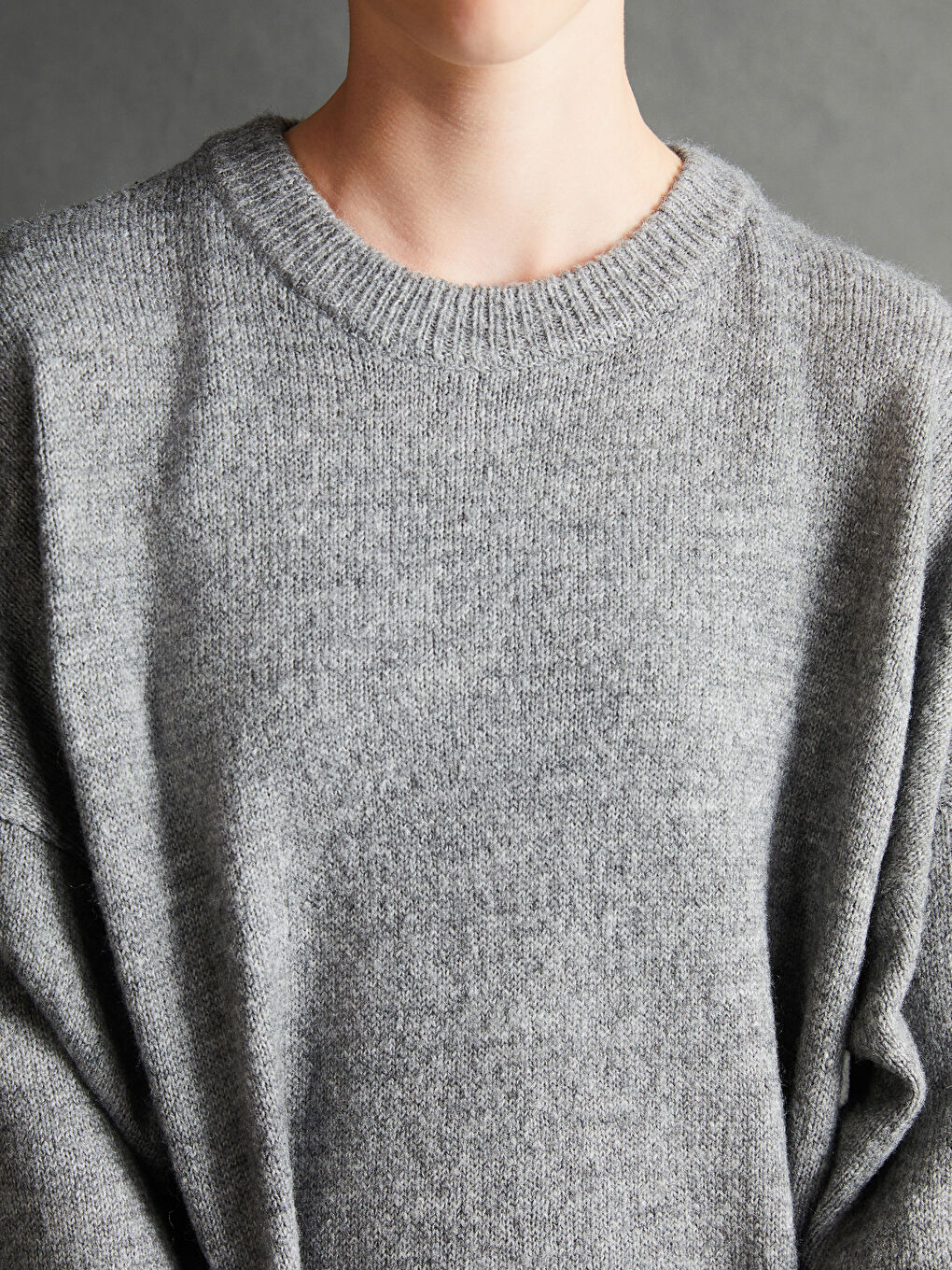 Crew Neck Women's Knitwear Sweater-2