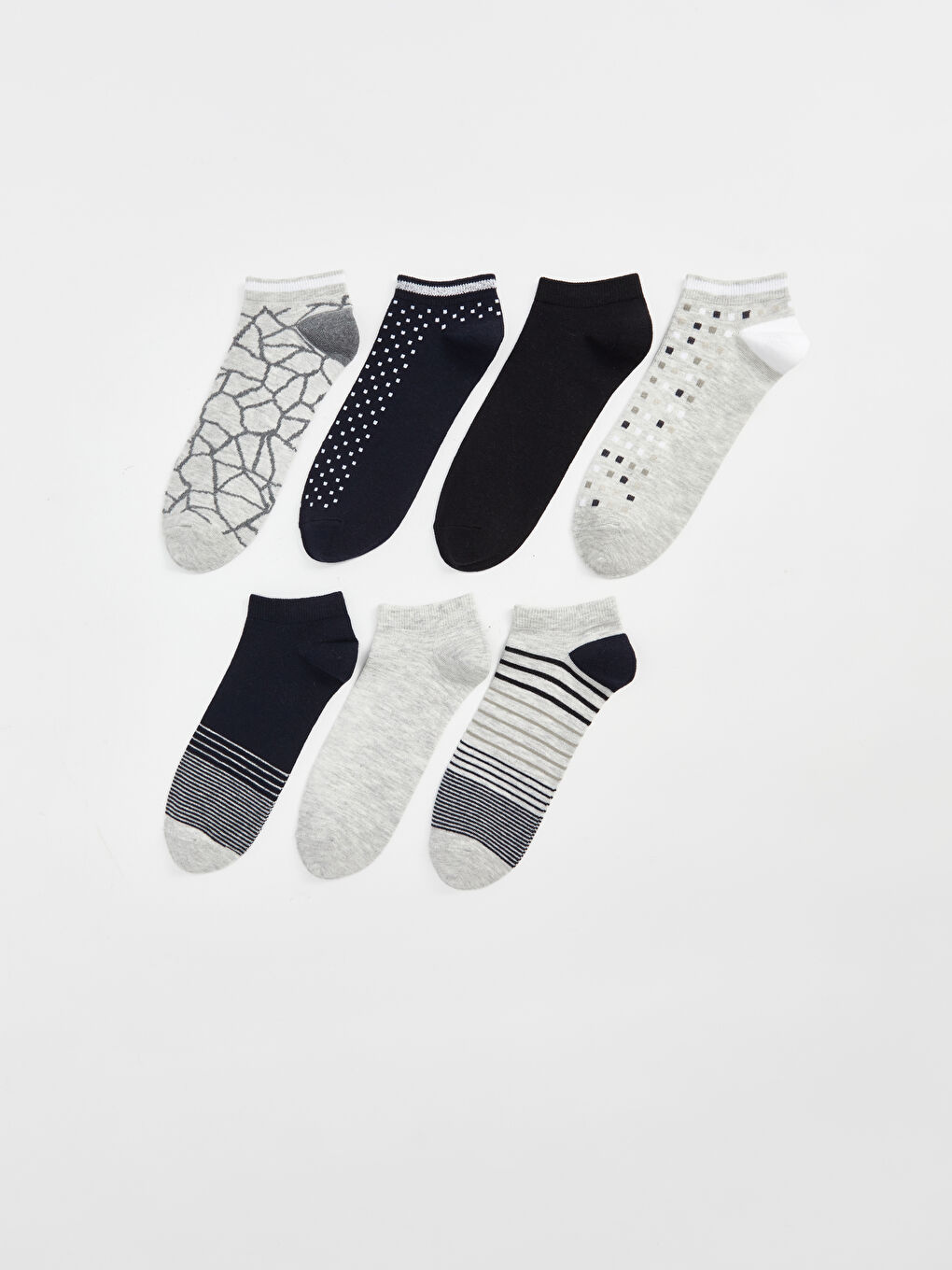 جوارب رياضية منقوشة للرجال - عبوة ٧ قطع