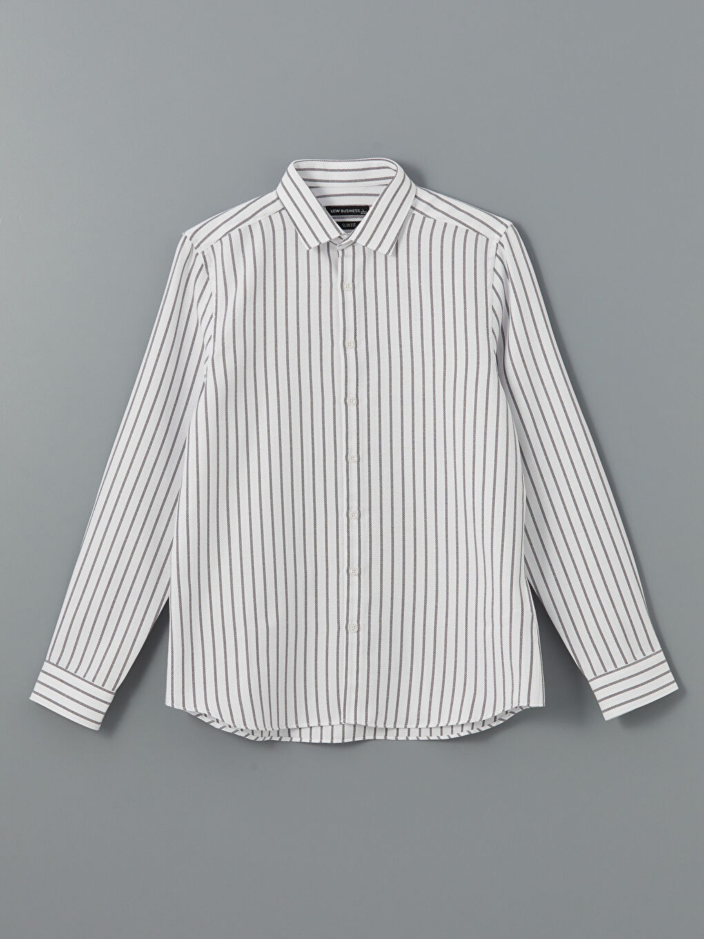 قميص رجالي مخطط بقصة ضيقة-4