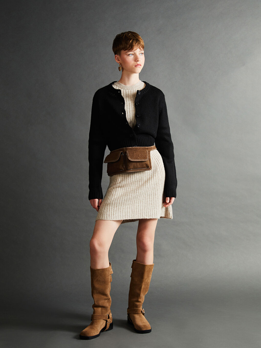 Жіночий трикотажний кардиган з круглим вирізом-1