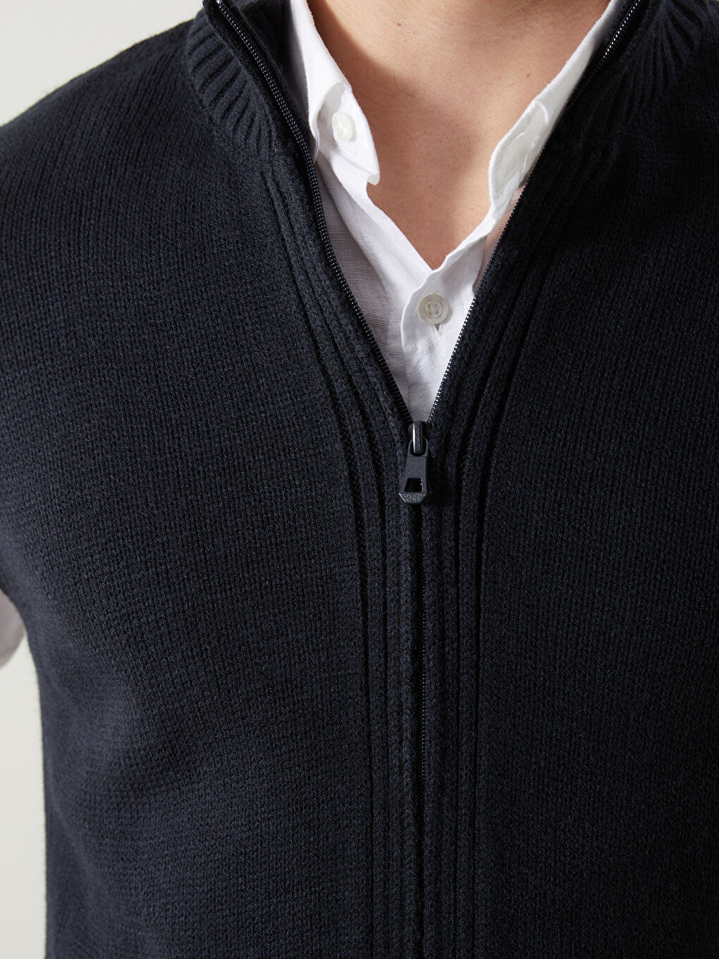 Lacivert Standart Kalıp Dik Yaka Erkek Triko Yelek-2