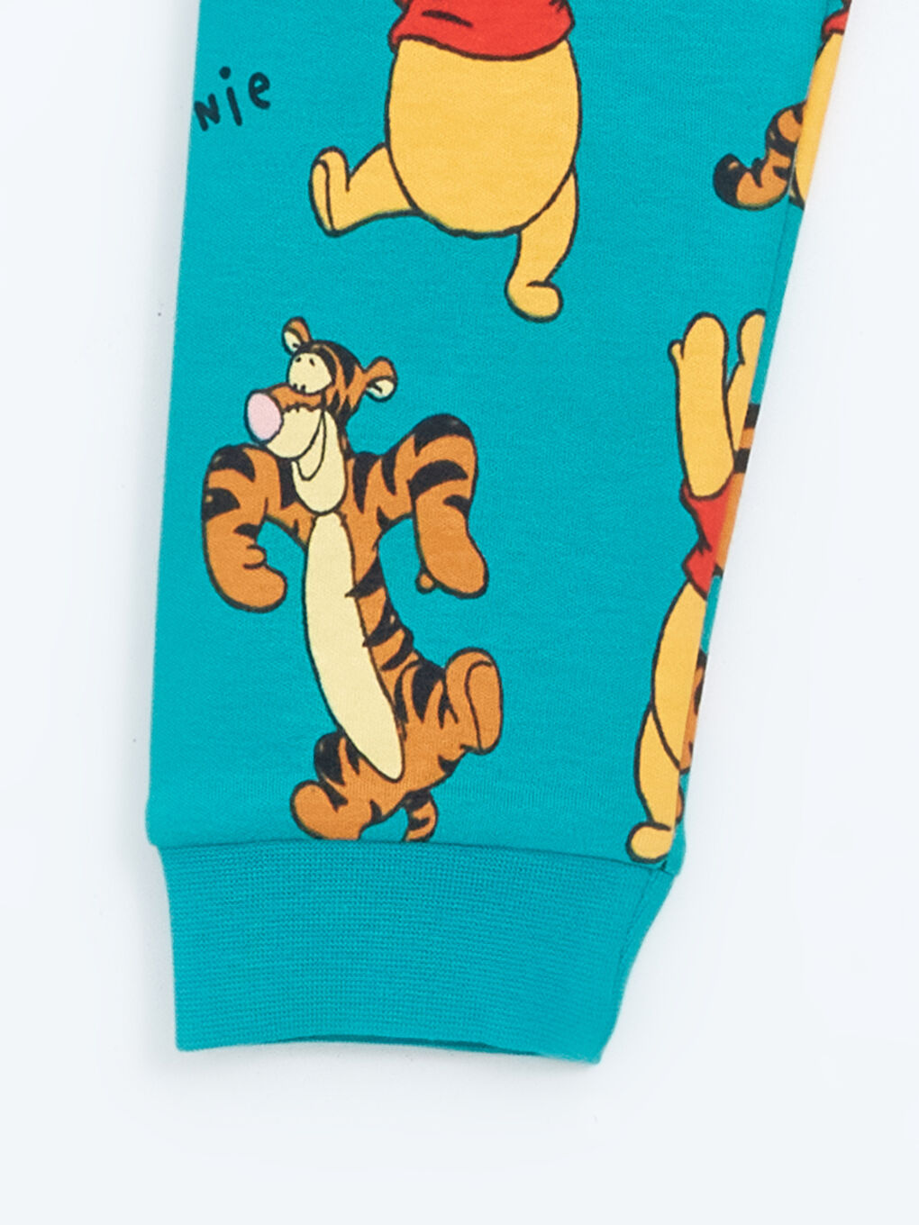 LCW baby Suyeşili Bisiklet Yaka Uzun Kollu Winnie the Pooh Baskılı Erkek Bebek Pijama Takımı - 5