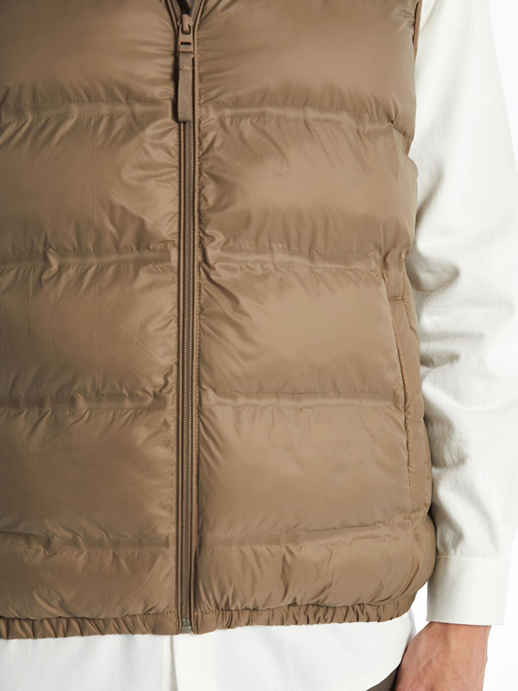Standard Fit Funnel Neck Men's Puffer Gilet-2