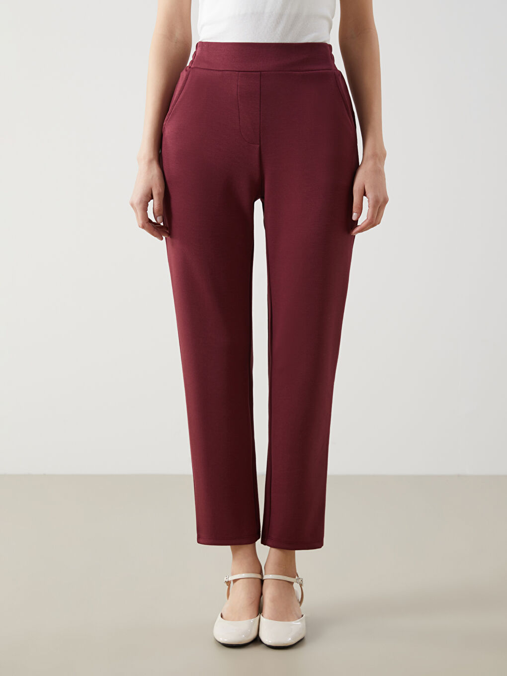 Bordo Beli Lastikli Kadın Eşofman Altı-1