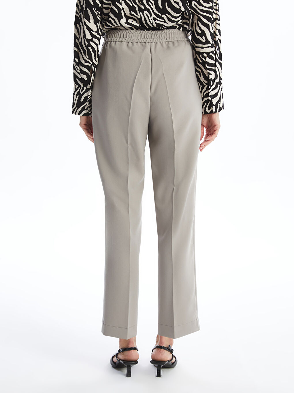 Gri Beli Lastikli Kadın Pantolon-3