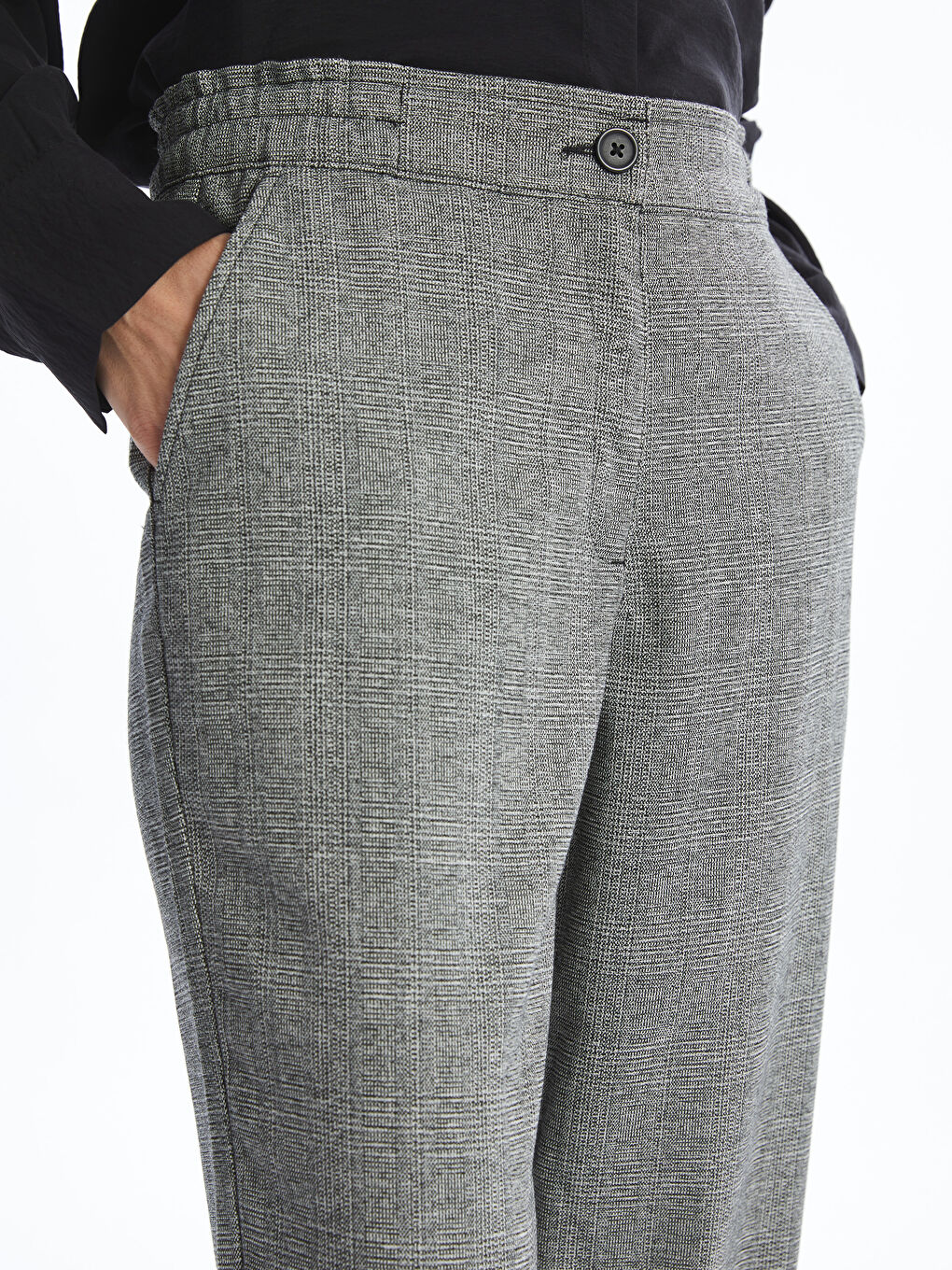 LCWAIKIKI Classic Standard Fit Plaid Women's Trousers -W4H905Z8-LKX