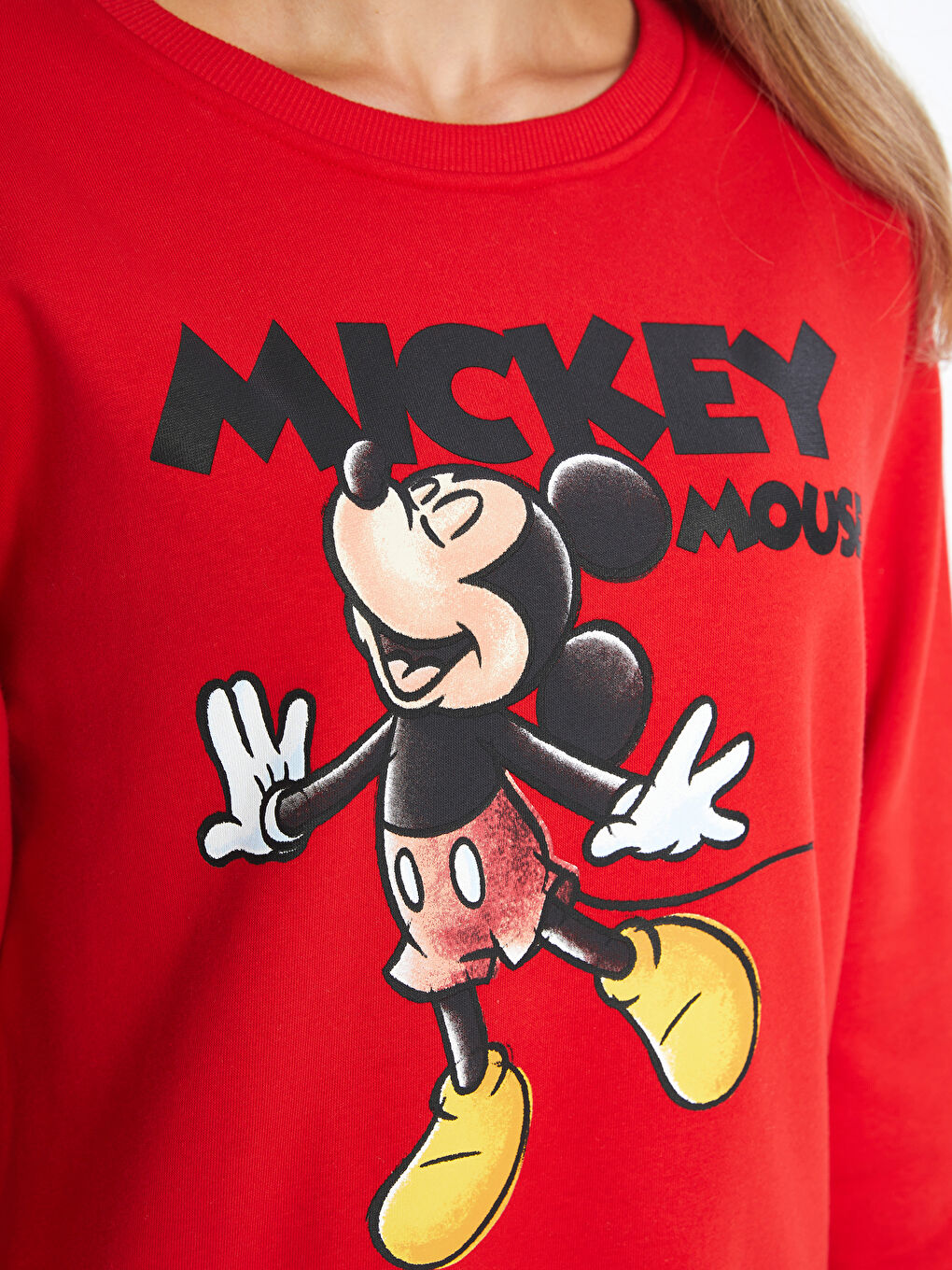 LCW Comfort Canlı Kırmızı Bisiklet Yaka Mickey Mouse Baskılı Kadın Kalın Sweatshirt - 2