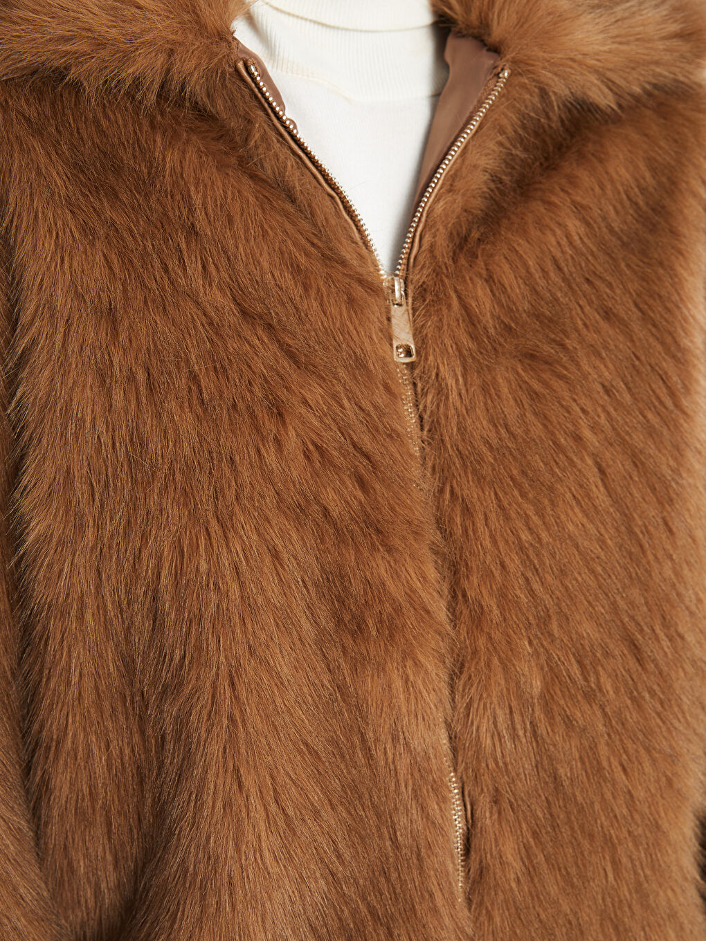 Krzneni Ženski Kaput sa Kragnom-4