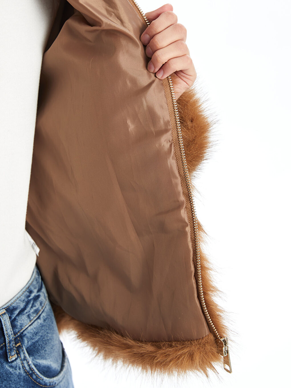 Krzneni Ženski Kaput sa Kragnom-5